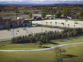 Proyecto de pista ecuestre en el Ippos Club de Tesalónica con tecnología Dammann