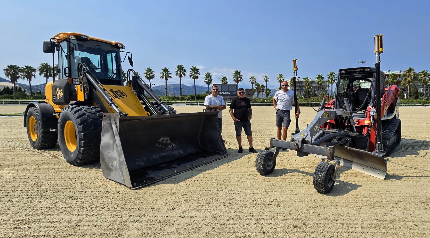 Construction of Risohorse® riding surface – Professional installation process by experienced team